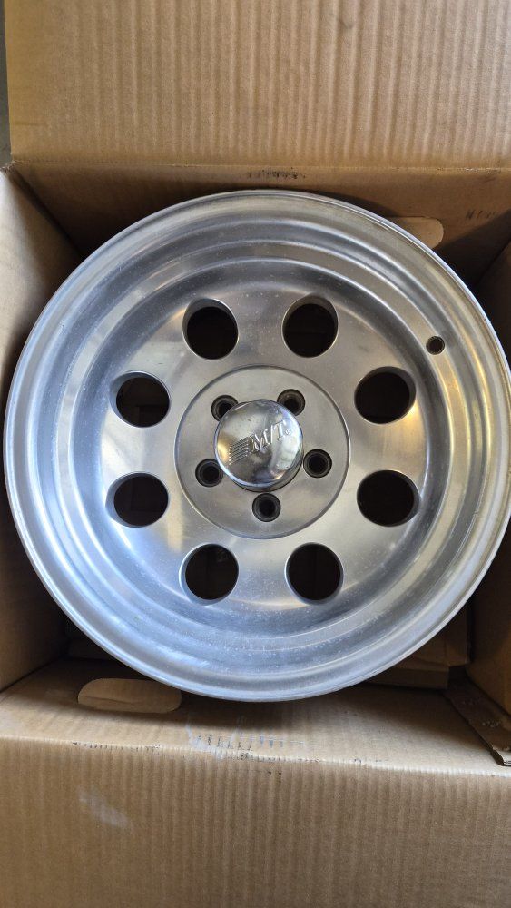 mickey Thompson classic II jeep wheels