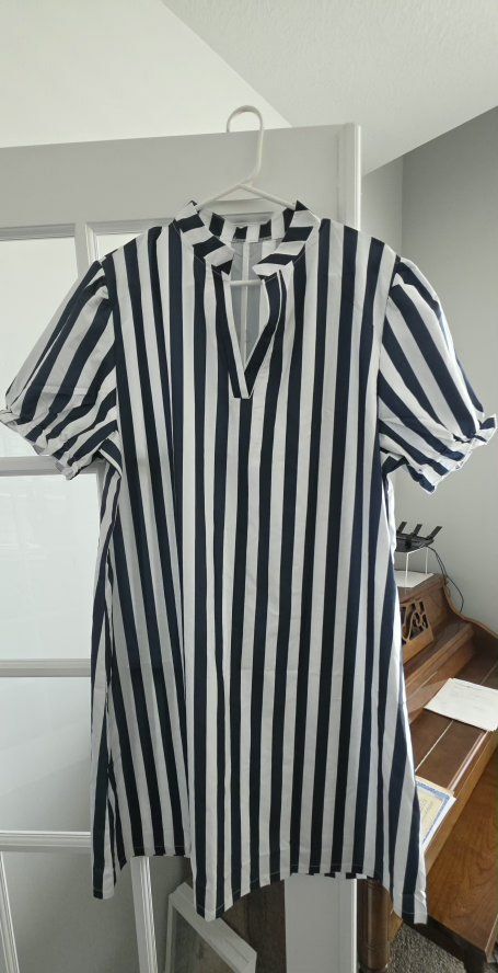 Plus Size 2XL Blue and White Striped Short Sleeve Dress with Button Back runs small fits more like XL-1XL