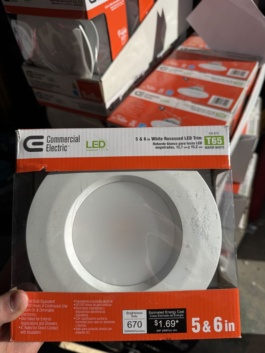 45 LED commercial Electric Easy Up 6" Soft White