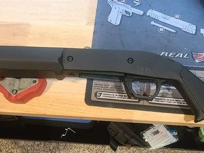 like new magpul hunter r700 stock