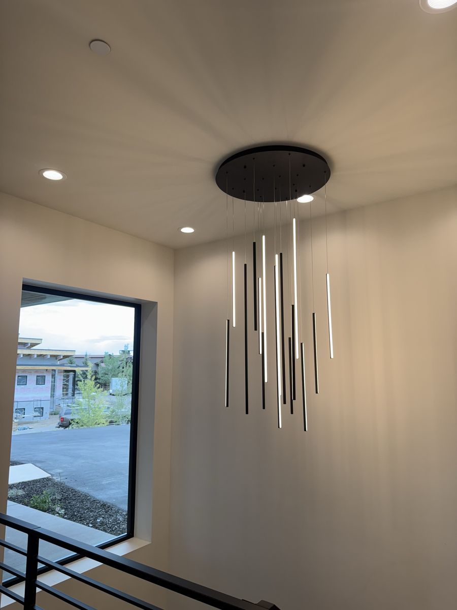 Main image 3