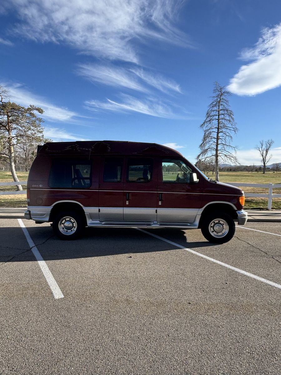 2003 FORD E E-250