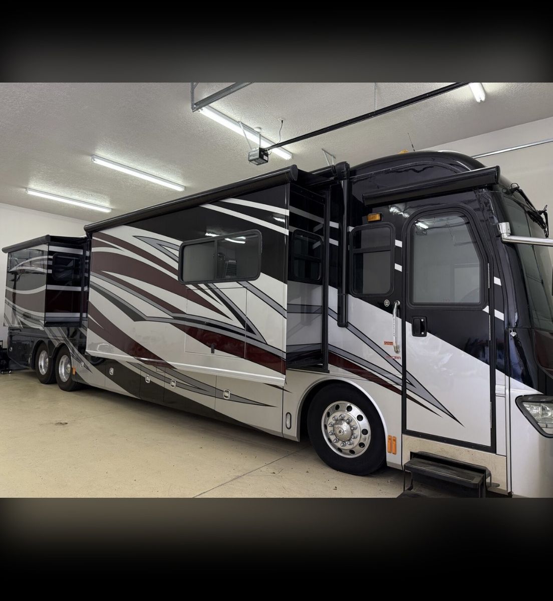 2011 American Coach Revolution