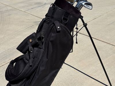 Left-handed beginner golf clubs with bag