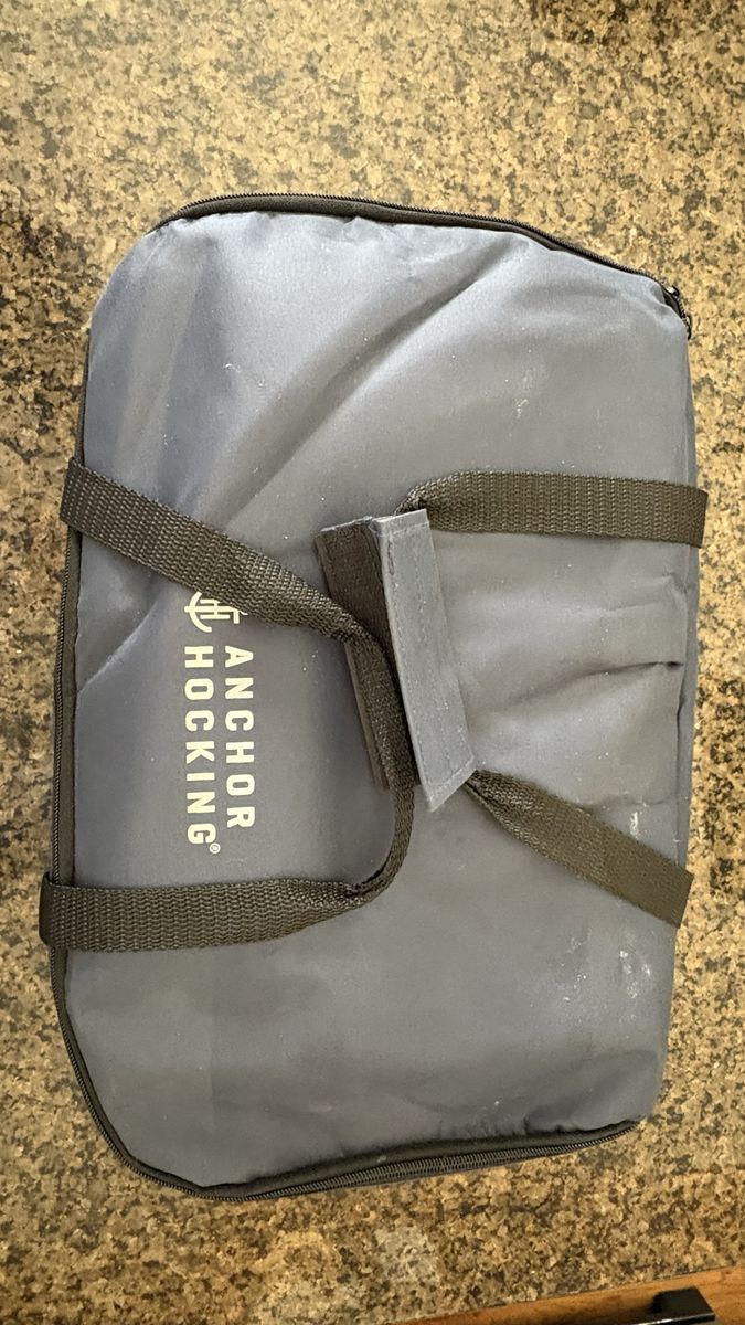 3 Qt Baking dish WIth Lid