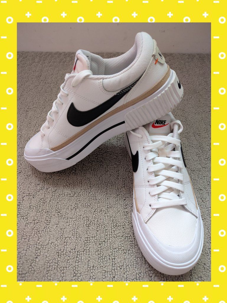 NIKE Women's 7.5 Court Legacy Lift Shoes