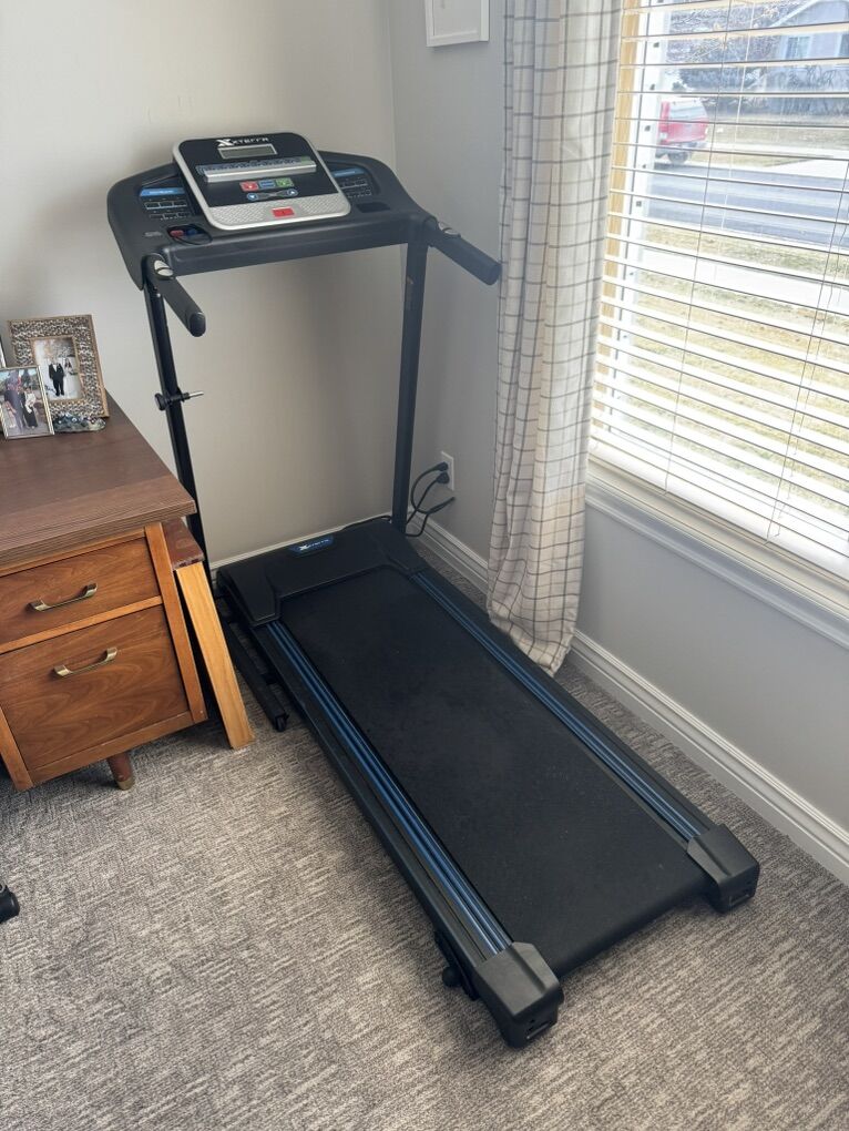 Xterra Treadmill/Walking Pad