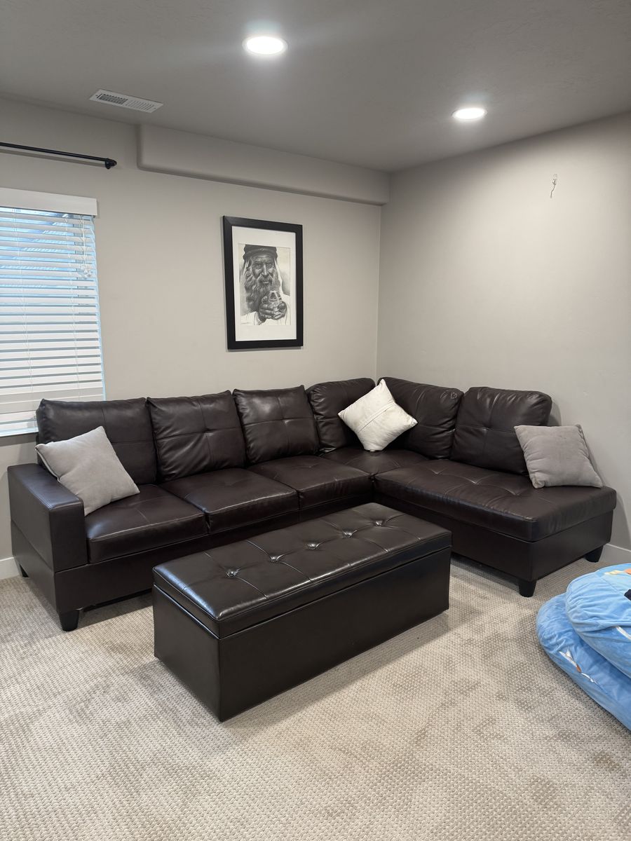 Great sectional couch like new