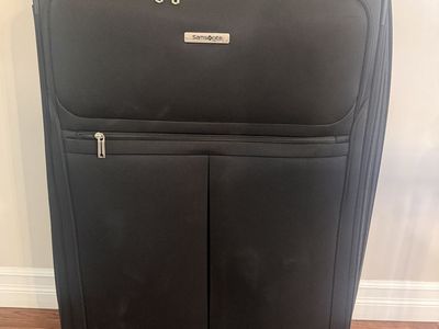 Samsonite XL Suitcase