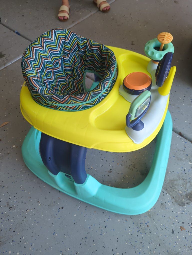 Baby Walker w/ Music