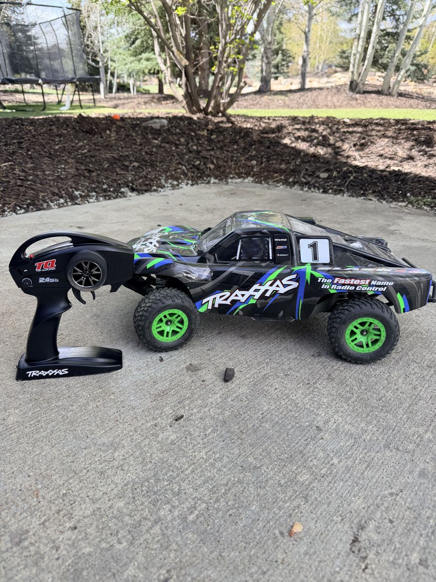 Traxxas Slash 4x4 RC Truck – $250 (Retail $350)