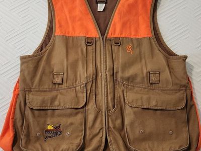 Browning Upland Hunting Vest Buckmark