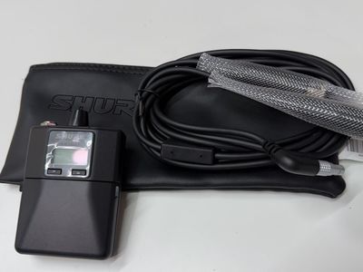 Shure P9HW Bodypack Receiver with Cable and Case