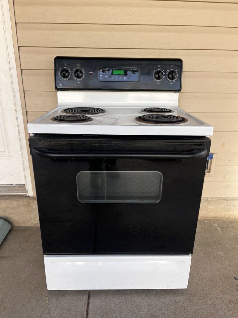 GE Electric Range