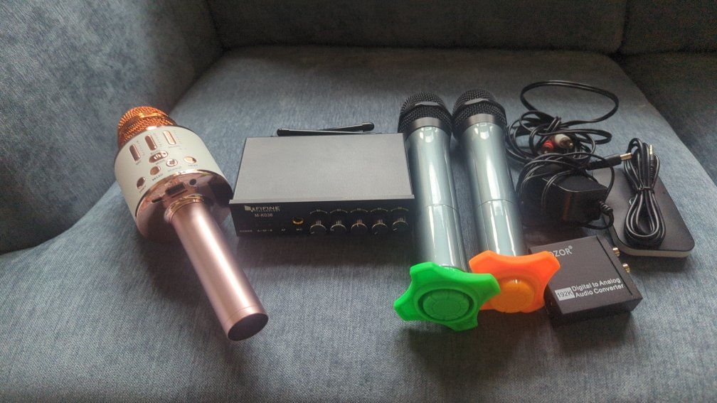 Wireless Microphone System and Handheld Bluetooth Karaoke Mic