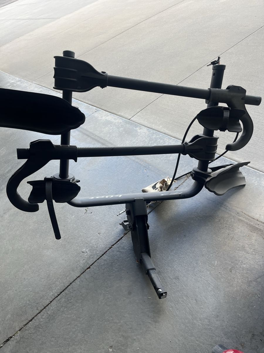 Küat Hitch Bike Rack for two bicycles