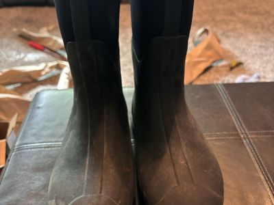 Nice youth size 6 artic storm boots for -50-60 degrees