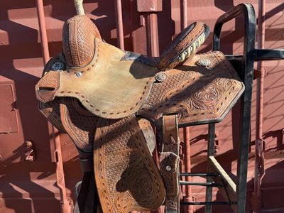 13.5 Marlene McRae Special Effx Barrel Saddle