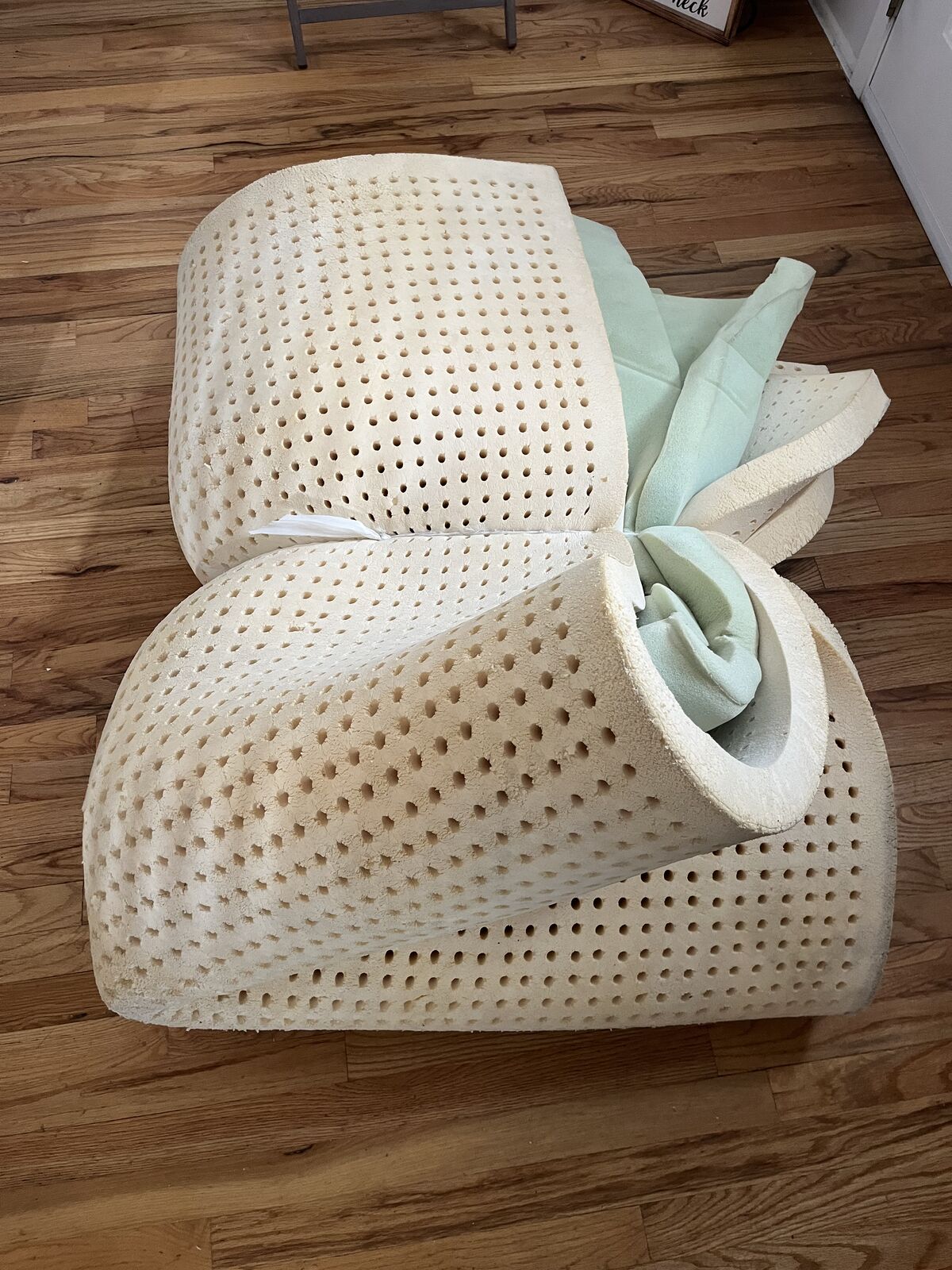 2" Queen Natural Latex Foam Mattress Topper – Medium Density, Breathable, Hypoallergenic