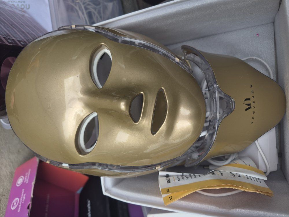 VogueNow LED Therapy Mask