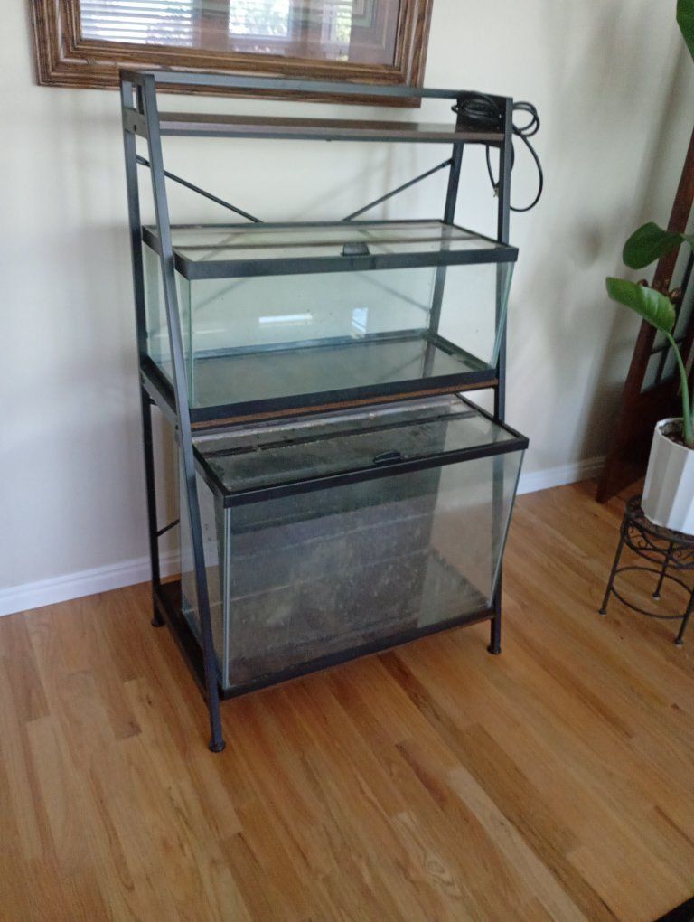 Metal & Wood aquarium Rack w/ Integrated Power Outlets - 2- 20 gallon aquariums with glass tops