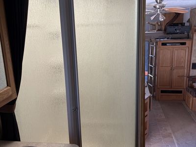 39’ 2006 toyhauler