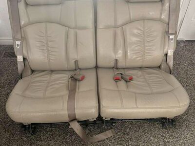 2006 gmc yukon 3rd row kids seat ,,tan leather $100