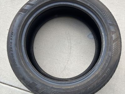 Kumho Ecsta 4X II Tire - Size 205/50 ZR16 87W