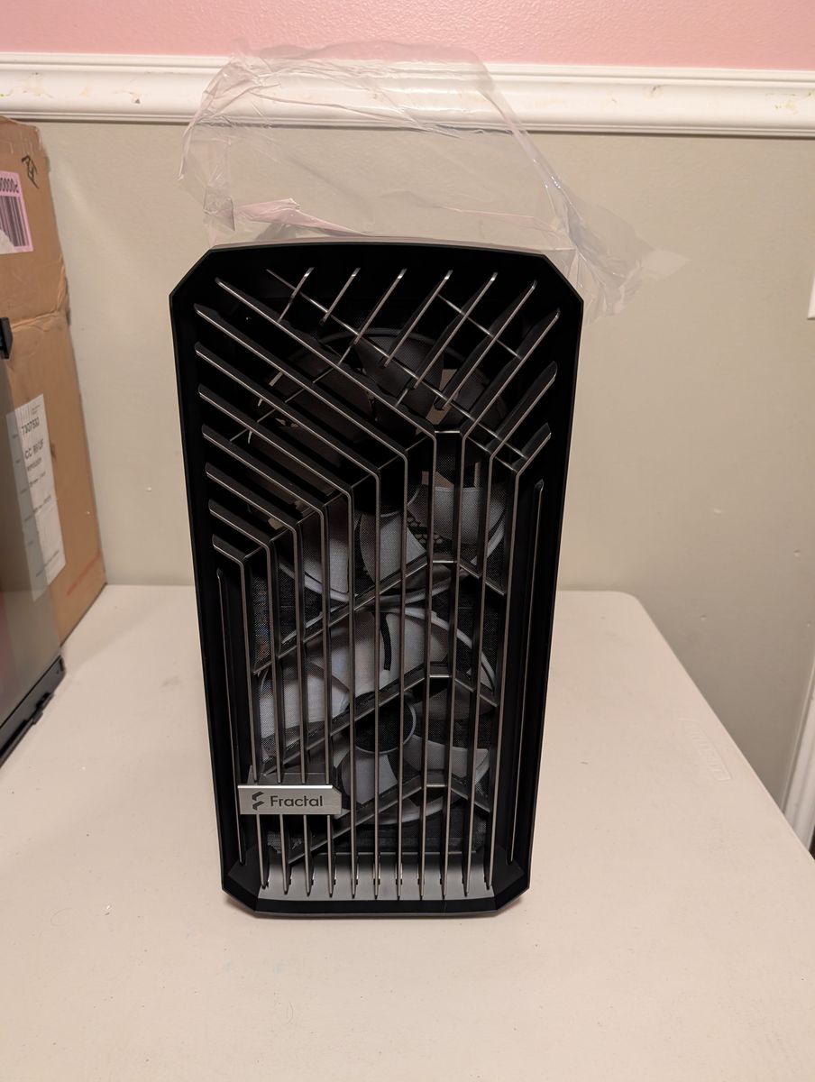 Fractal Design Torrent Compact RGB Black ATX PC Case - Light Tint Tempered Glass - 2x 180mm RGB Fans - High Airflow - Open Box