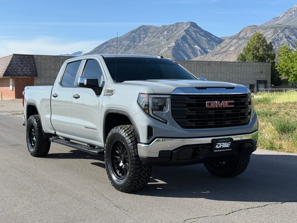 2024 GMC 1500 Pro