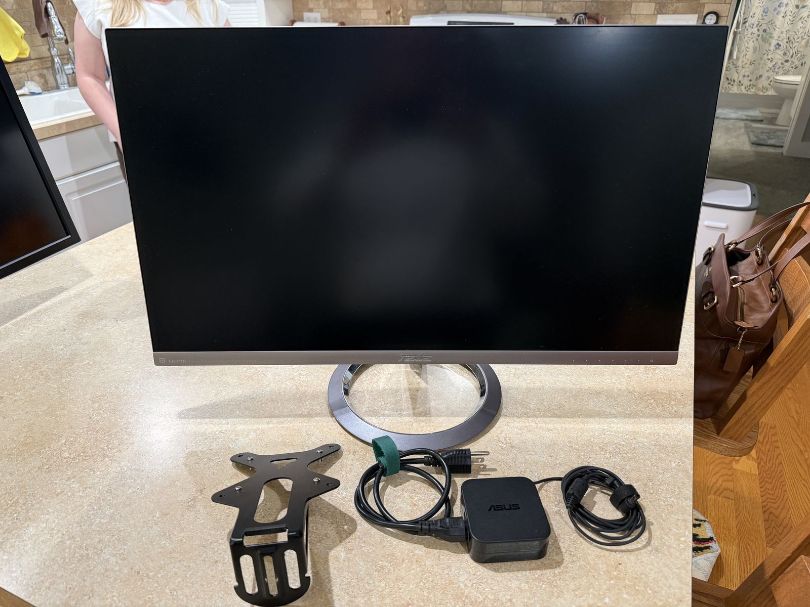 3 Monitors With Dual Swing Arm Mount