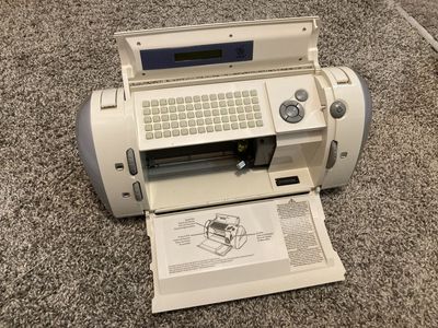 Original Cricut Personal Electronic Cutter