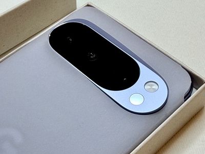 Google Pixel 10 Pro XL 512GB + Pixel Watch 4 LTE + Case Bundle