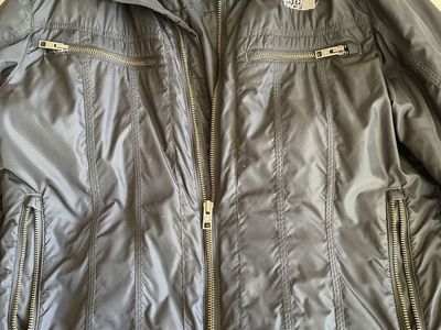 The North Face Women's Black Full-Zip Jacket Size M/M - Nylon Shell, Polyester Lining, Zip Pockets