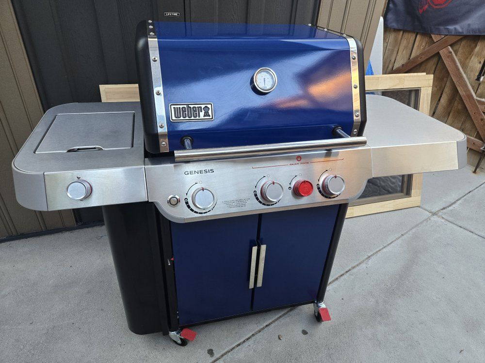 Weber Genesis grill BBQ