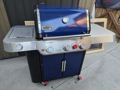 Weber Genesis grill BBQ
