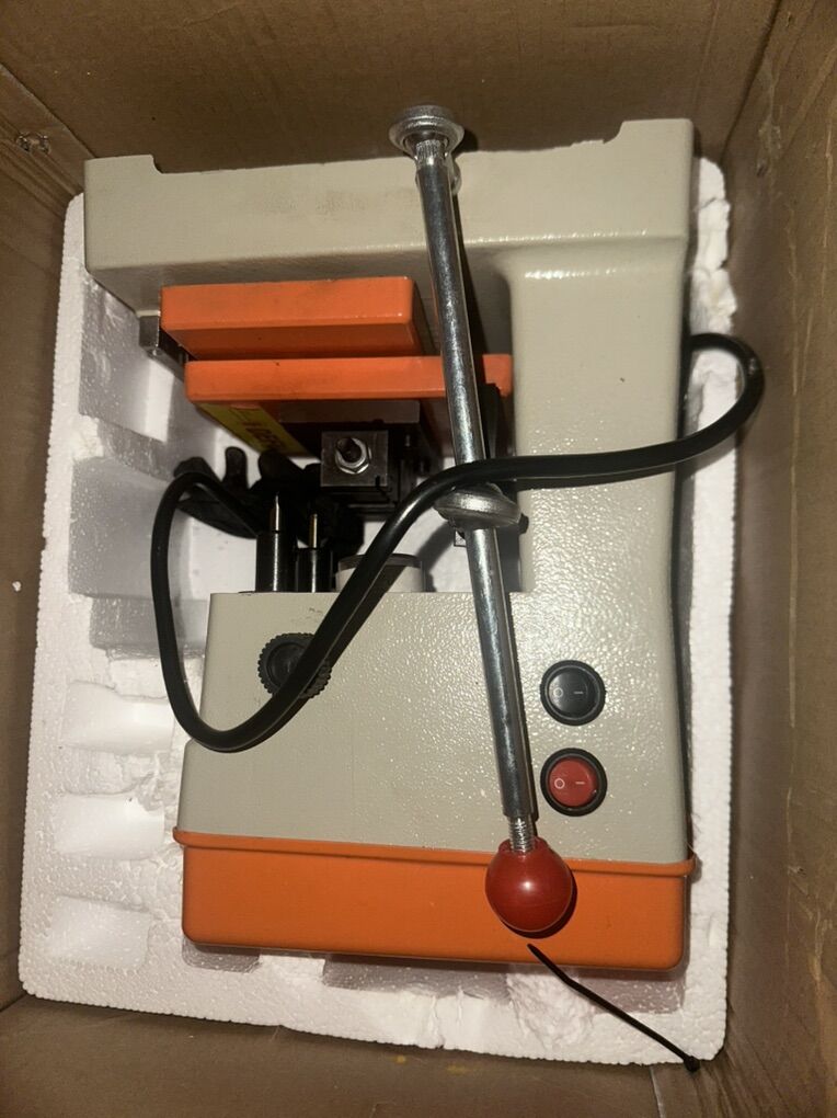 Key Duplicate Machine