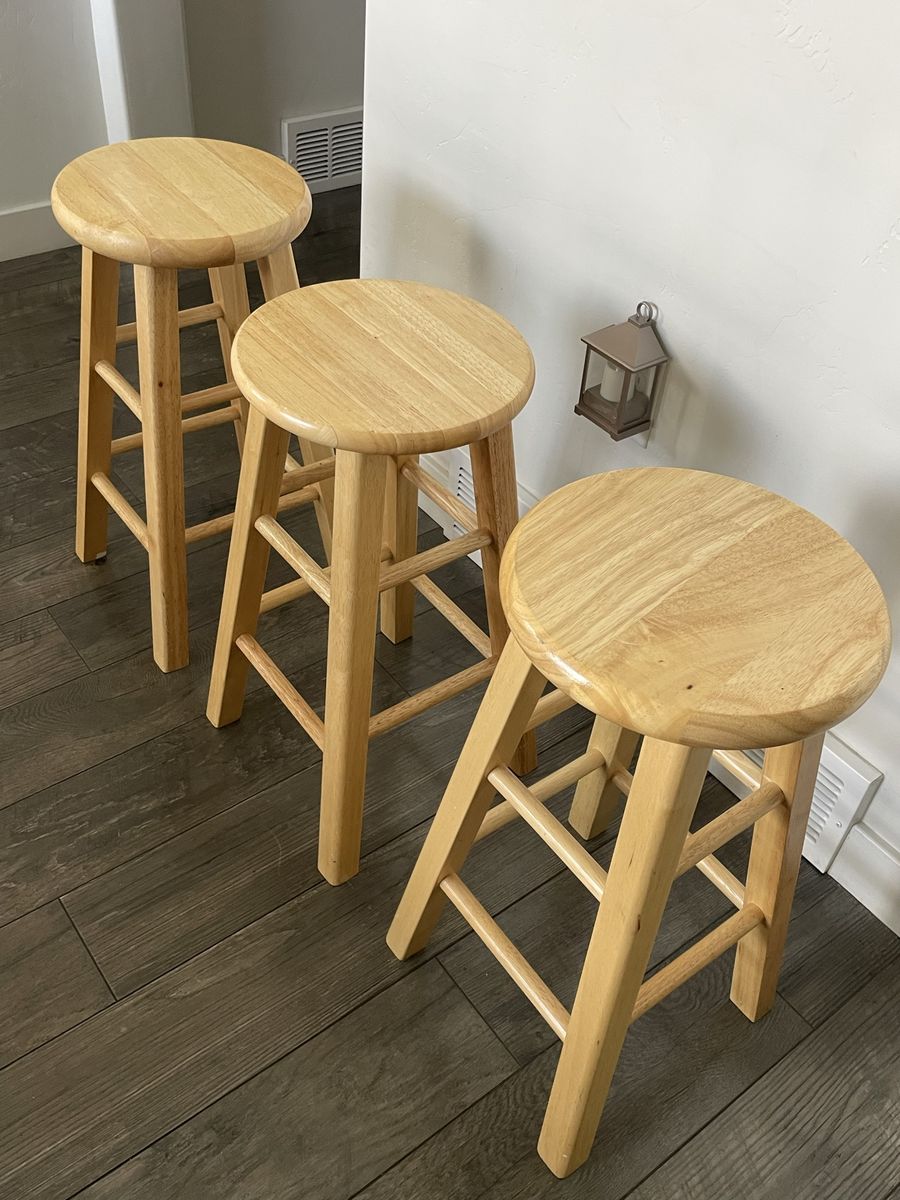 Set of 3 solid wood barstools