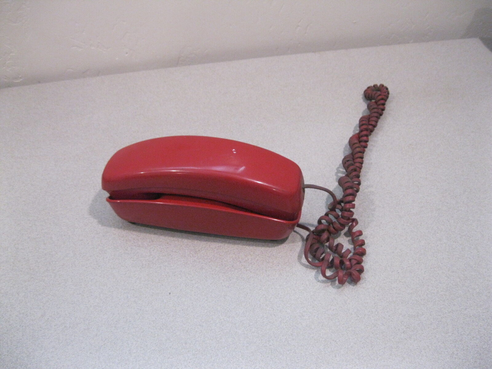 Vintage Trimline Desk Phone