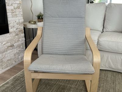 *** IKEA POÄNG Chair ***