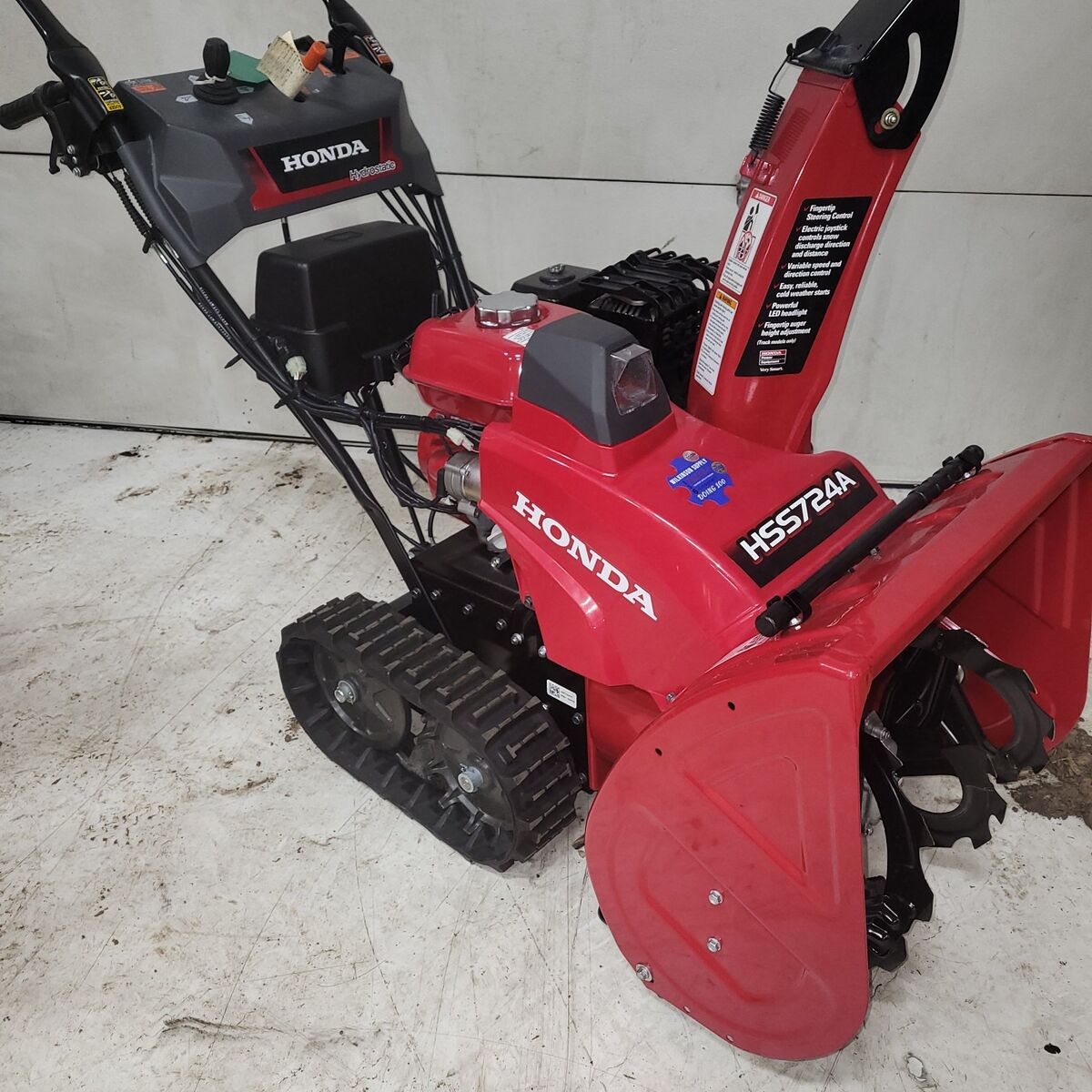 HONDA HSS724A  SNOWBLOWER