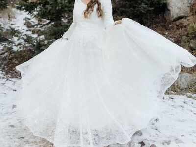 Ballgown Wedding Dress (size 8)