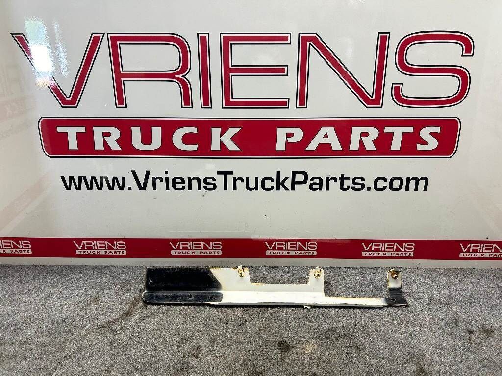 Freightliner Left Hood Part