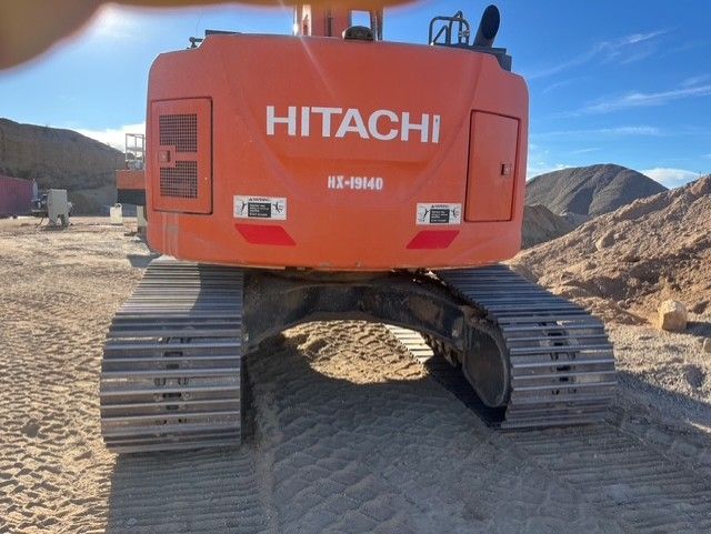 Hitatchi excavator
