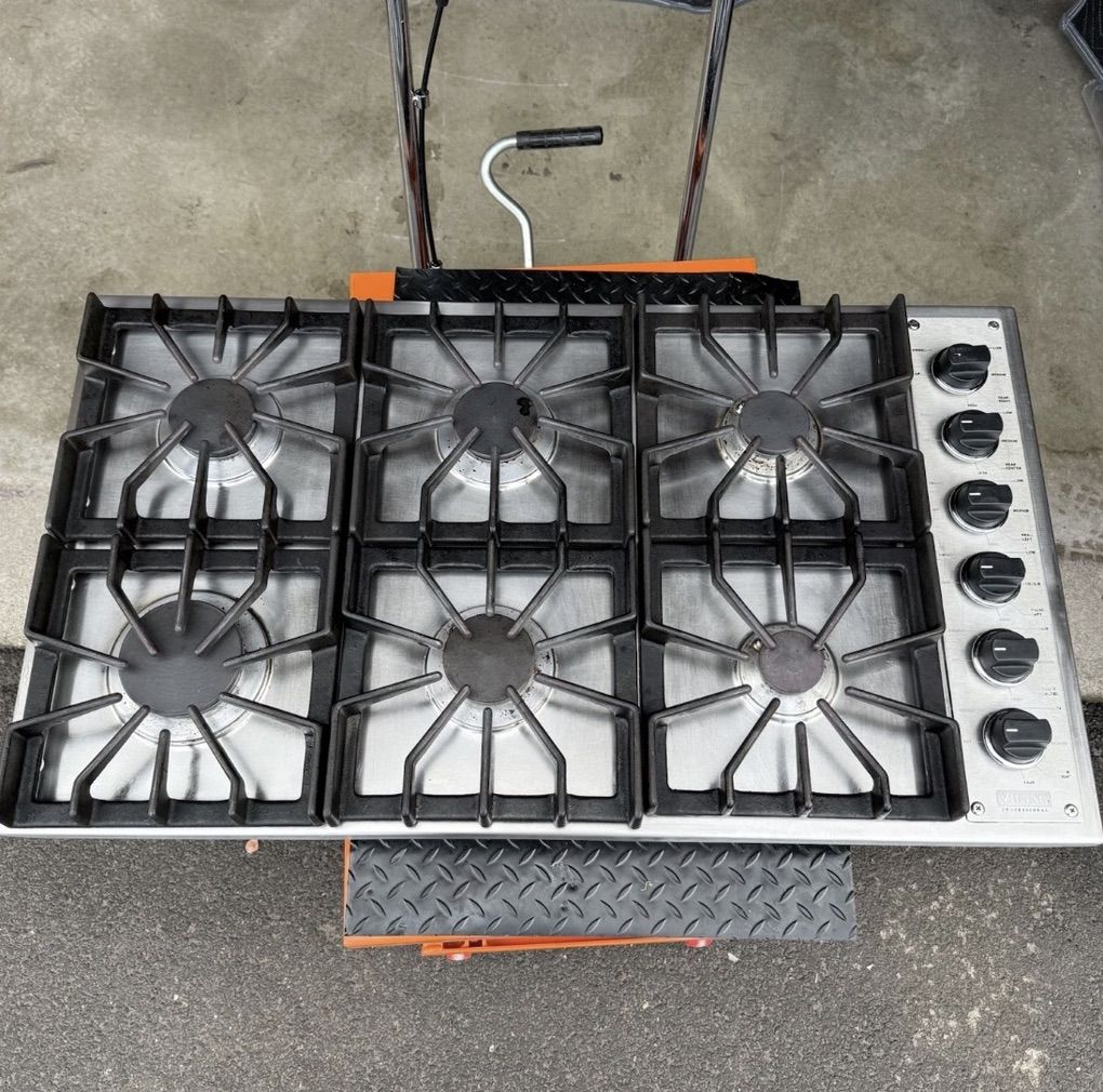 Viking Professional 36 6-Burner Cooktop