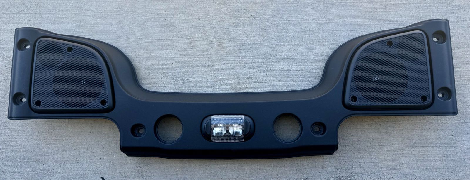 Jeep JK Upgraded overhead speaker bar
