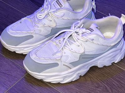 New Men’s Shoes White 9 1/2 Off Brand