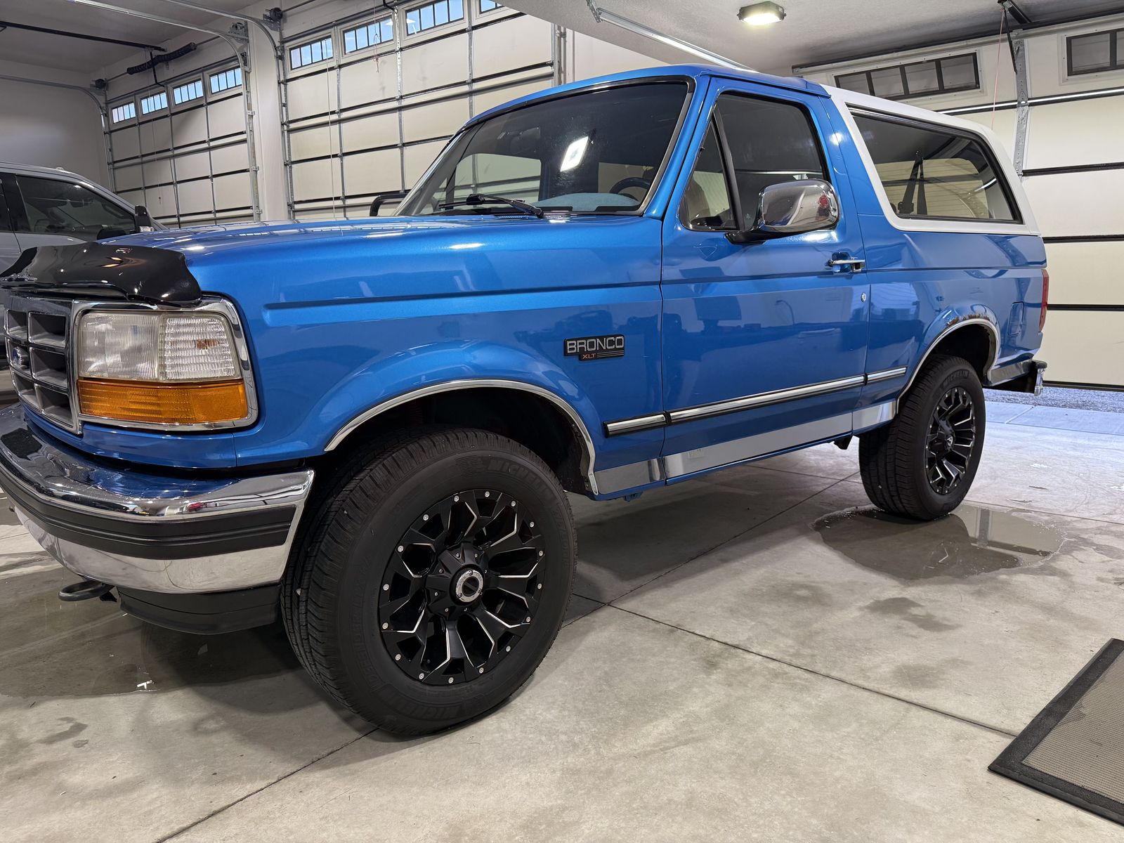 1995 Ford Bronco XLT