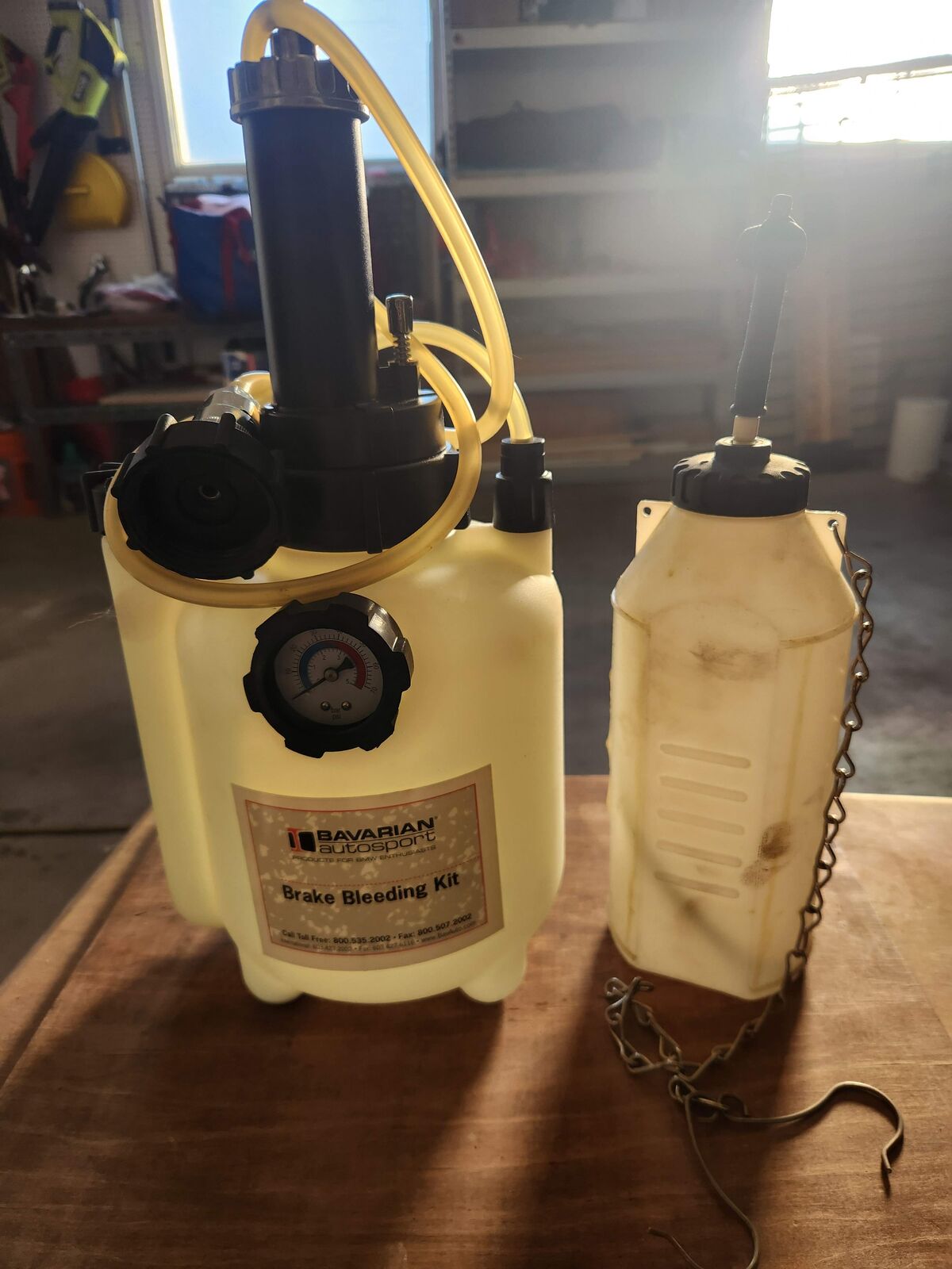 Automotive Brake Pressure Bleeder Kit