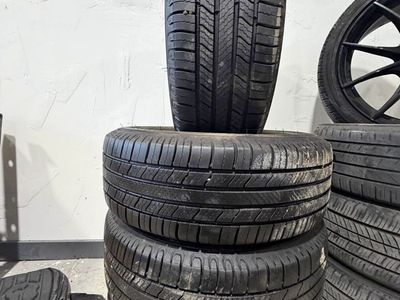 215/60R16 Michelin Defender Tires SET OF 4